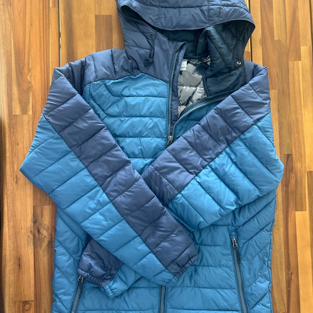 Columbia Navy and Blue Quilted Jacket